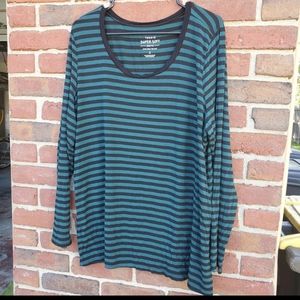 Torrid size 2 super soft top